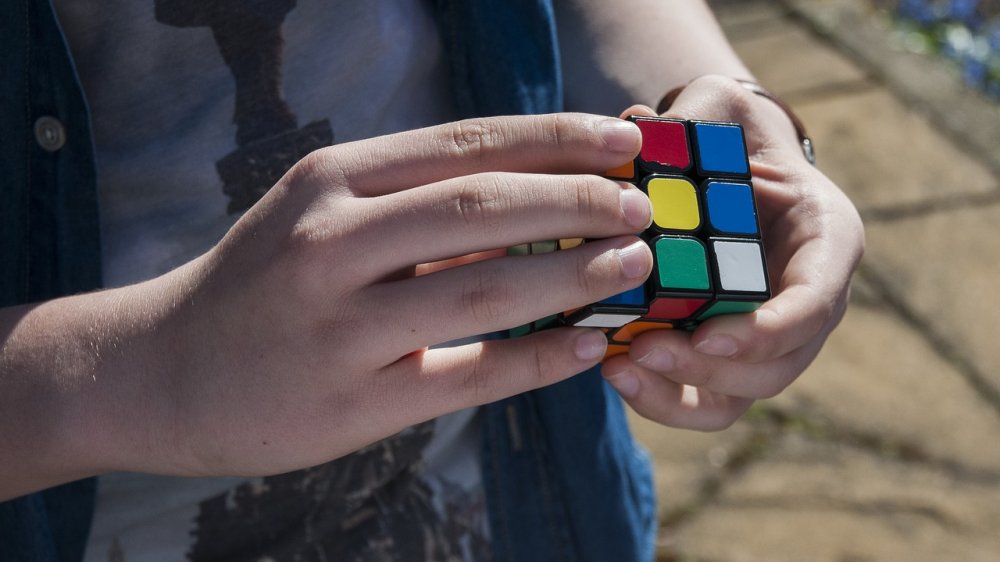Geni eller ej, alla kan lösa en Rubiks kub